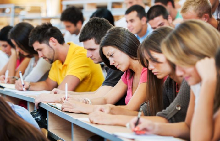 Targeted Quizzes for large classes