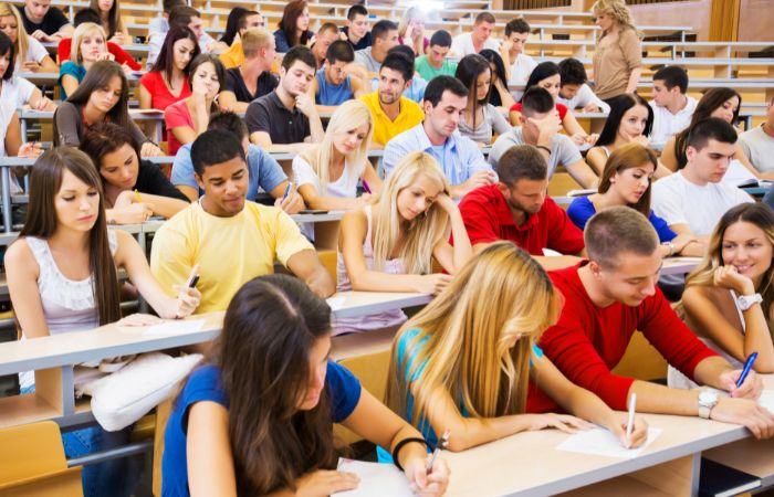 teching english to large classes